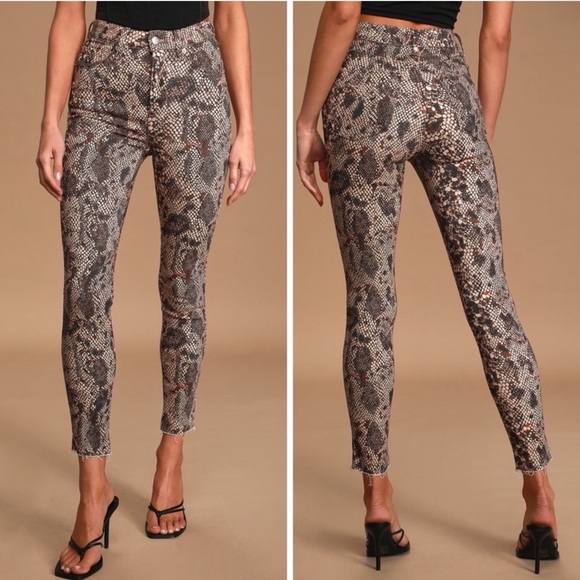 Free People High-Rise Black Tan Snake Print Raw Hem Jeans Women’s Multi Size NWT - Picture 2 of 10